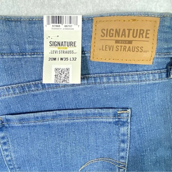 Levis Signature Gold Jeans Women's 20M Blue Bootcut Mid Rise Stretch Denim NWT - Picture 9 of 15